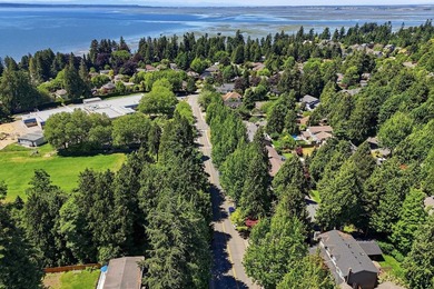Welcome to this beautifully renovated home in the heart of Ocean - photo 37