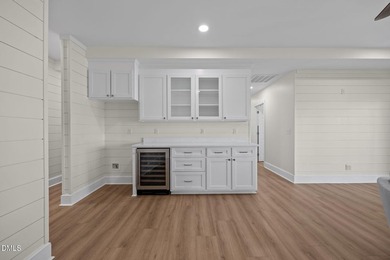 BACK ON THE MARKET to no fault to the seller. Fully renovated - photo 45