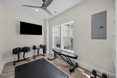 BACK ON THE MARKET to no fault to the seller. Fully renovated - photo 50