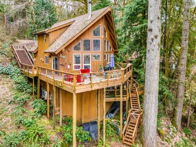 Oregon Lakefront Living. Step out onto your private dock for a - photo 4