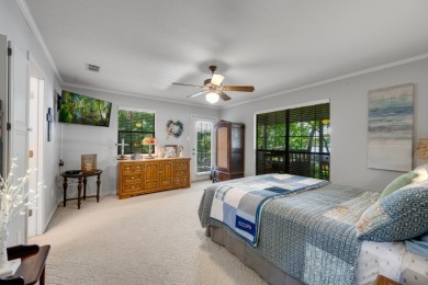 Lake Palestine Waterfront Retreat | 200' of Shoreline & Boathouse - photo 17