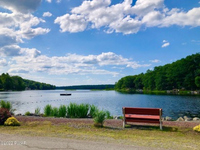 Lochlin Pond Lot For Sale in Hawley Pennsylvania