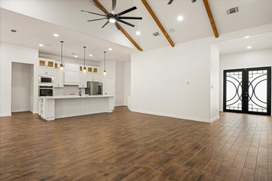 Welcome to this stunning modern farmhouse situated on a spacious - photo 8