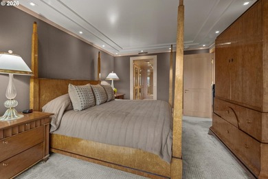 On the 24th floor of Fountain Plaza, this stunning residence - photo 31