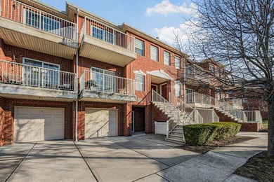 (private lake, pond, coastal) Condo For Sale in College Point New York