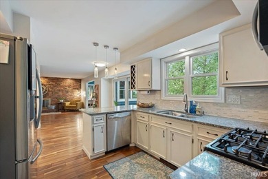 Welcome to this beautifully maintained waterfront ranch in the - photo 4