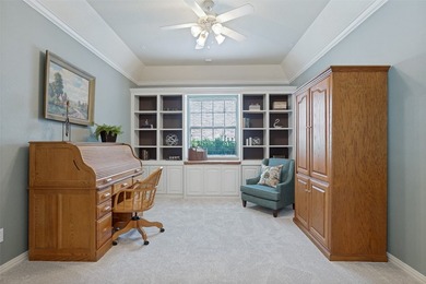 Some homes simply feel right the moment you walk in. Calm, open - photo 9