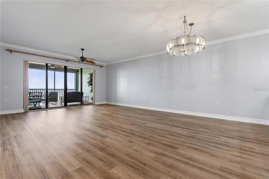 SPECTACULAR HARBOR VIEWS & RESORT-STYLE LIVING IN VIVANTE! From