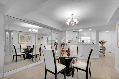 Beautifully renovated 2BR/2BA condo in Boca Raton's 55+ Barwood - photo 3