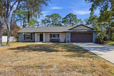 (private lake, pond, coastal) Home For Sale in Deltona Florida