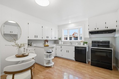 Located in one of San Carlos' most sought-after neighborhoods - photo 15