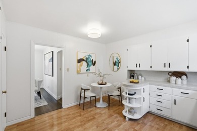 Located in one of San Carlos' most sought-after neighborhoods - photo 16