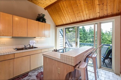 Welcome to 100 & 104 Deep Bay Drive, a rare dual-home offering - photo 16