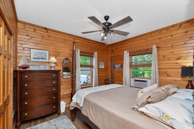 Magnificent 4-BD 3-BA 3,768-sq-ft cedar home, designed & - photo 18