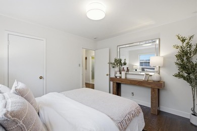 Located in one of San Carlos' most sought-after neighborhoods - photo 22