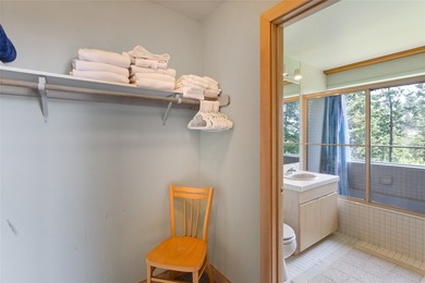 Welcome to 100 & 104 Deep Bay Drive, a rare dual-home offering - photo 31
