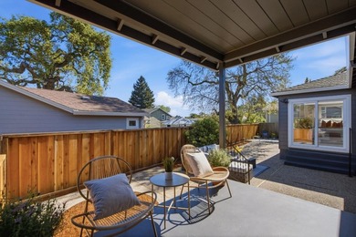 Located in one of San Carlos' most sought-after neighborhoods - photo 34