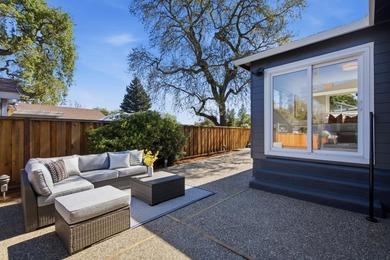 Located in one of San Carlos' most sought-after neighborhoods - photo 35