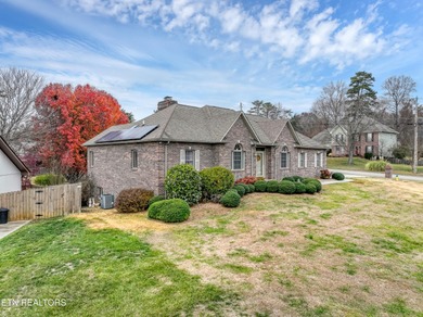 Fort Loudoun Lake Home For Sale in Knoxville Tennessee