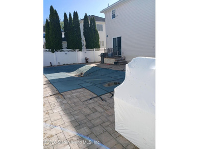Welcome to this beautiful One Family 4 bedroom, 3 bath Center - photo 22