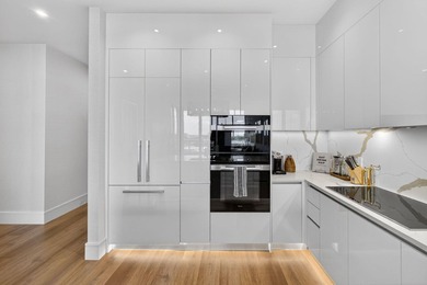 Welcome to Nautilus 220, where brand-new waterfront luxury meets - photo 17