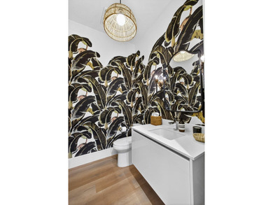 Welcome to Nautilus 220, where brand-new waterfront luxury meets - photo 24