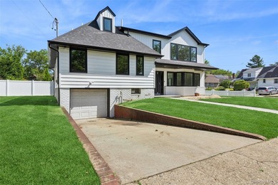 Welcome to this exceptional 6-bedroom, 4-bathroom new - photo 2