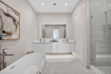 Welcome to Nautilus 220, where brand-new waterfront luxury meets - photo 32