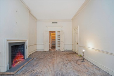 This unique office space, located on the 1st floor, offers the - photo 6