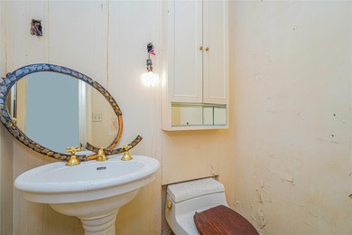 This unique office space, located on the 1st floor, offers the - photo 8