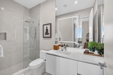 Welcome to Nautilus 220, where brand-new waterfront luxury meets - photo 40