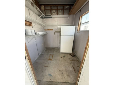 Welcome to this beautifully maintained 2-bedroom, 2-bathroom - photo 5