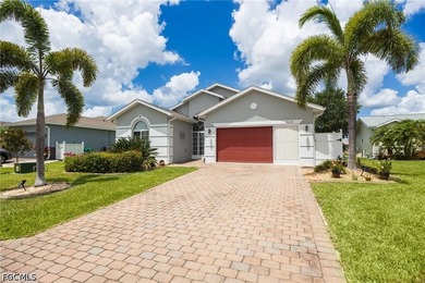 Welcome to easy Florida living in the desirable 55+ gated - photo 2