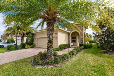 (private lake, pond, coastal) Home Sale Pending in Port Saint Lucie Florida