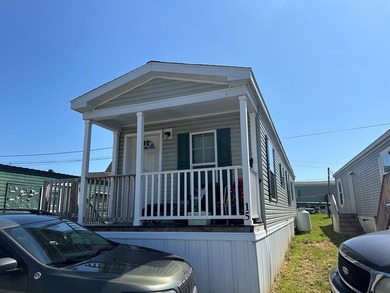 One owner move-in ready 2021 Eagle River Chesapeake 2 bedroom 1 - photo 3