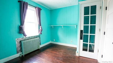 Built in 1913, this charming Colonial blends timeless character - photo 5