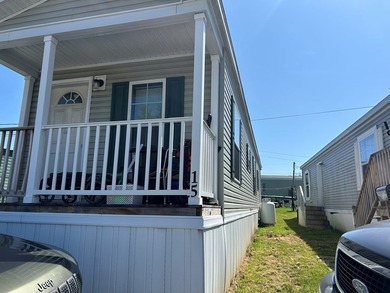 One owner move-in ready 2021 Eagle River Chesapeake 2 bedroom 1 - photo 5