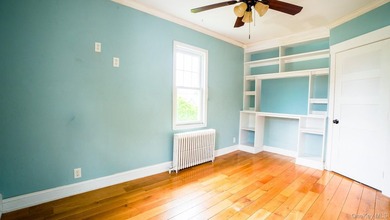 Built in 1913, this charming Colonial blends timeless character - photo 6
