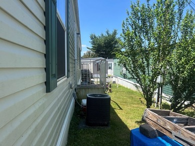 One owner move-in ready 2021 Eagle River Chesapeake 2 bedroom 1 - photo 9