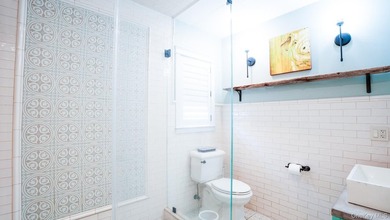 Built in 1913, this charming Colonial blends timeless character - photo 10