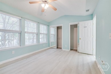 Beautiful 2BR, 2.5BA 1,348sqft 2-Story Townhome in Southside - photo 17