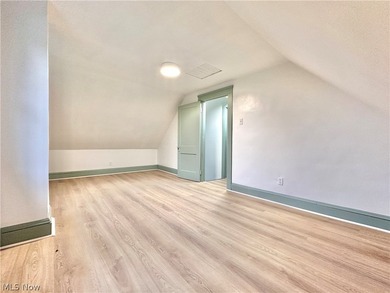 An absolutely stunning find just minutes away from Downtown - photo 19