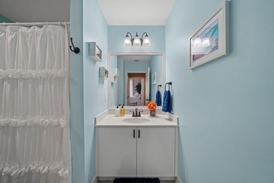 Beautifully updated and move-in ready condo in the heart of - photo 19