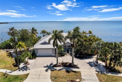 Port Charlotte Waterway Area Home For Sale in Port Charlotte Florida