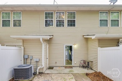 Beautiful 2BR, 2.5BA 1,348sqft 2-Story Townhome in Southside - photo 22