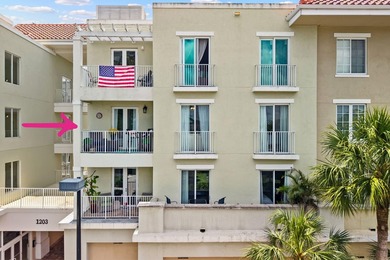 Beautifully updated and move-in ready condo in the heart of - photo 23