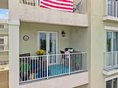 Beautifully updated and move-in ready condo in the heart of - photo 24