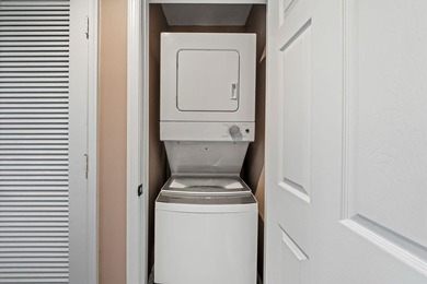 Beautifully updated and move-in ready condo in the heart of - photo 25