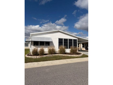 (private lake, pond, coastal) Home For Sale in Zephyrhills Florida