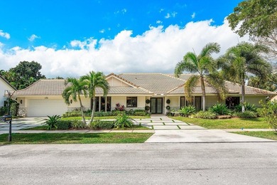 Welcome to Woodfield Hunt Club, a sought-after gated community - photo 1